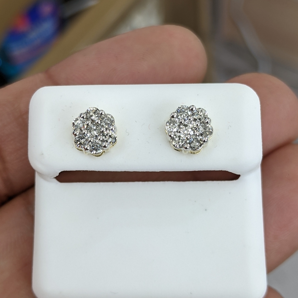 10kt Real Diamond Stud Earring